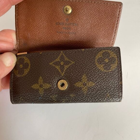 Authentic Louis Vuitton 4Key Wallet/Card Holder - Picture 9 of 11